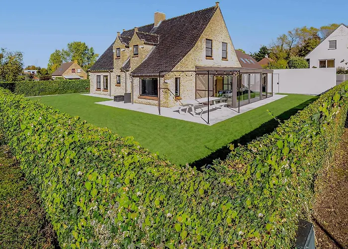 In Oostduinkerke Villa *